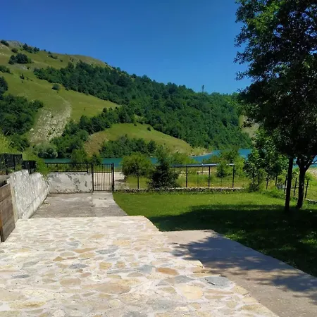 Сasa de vacaciones Vikendica Na Jezeru *