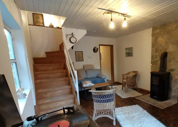 Vikendica Na Jezeru *